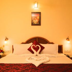 Hawah Honeymoon Room